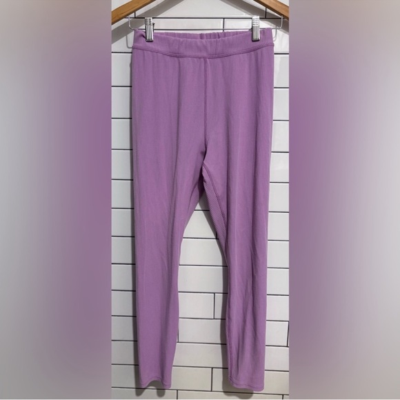 Alo Ribbed Set - Picture 7 of 14